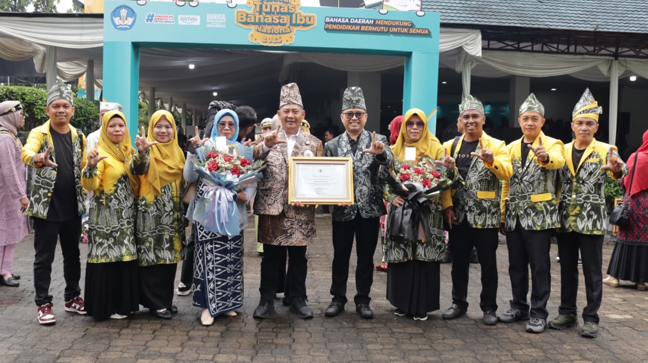 Rentetan Prestasi 2025 Antarkan Pendidikan HST Naik Kelas ke Panggung Nasional