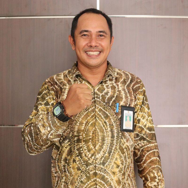 Bayhaki Novie, S.Pd.