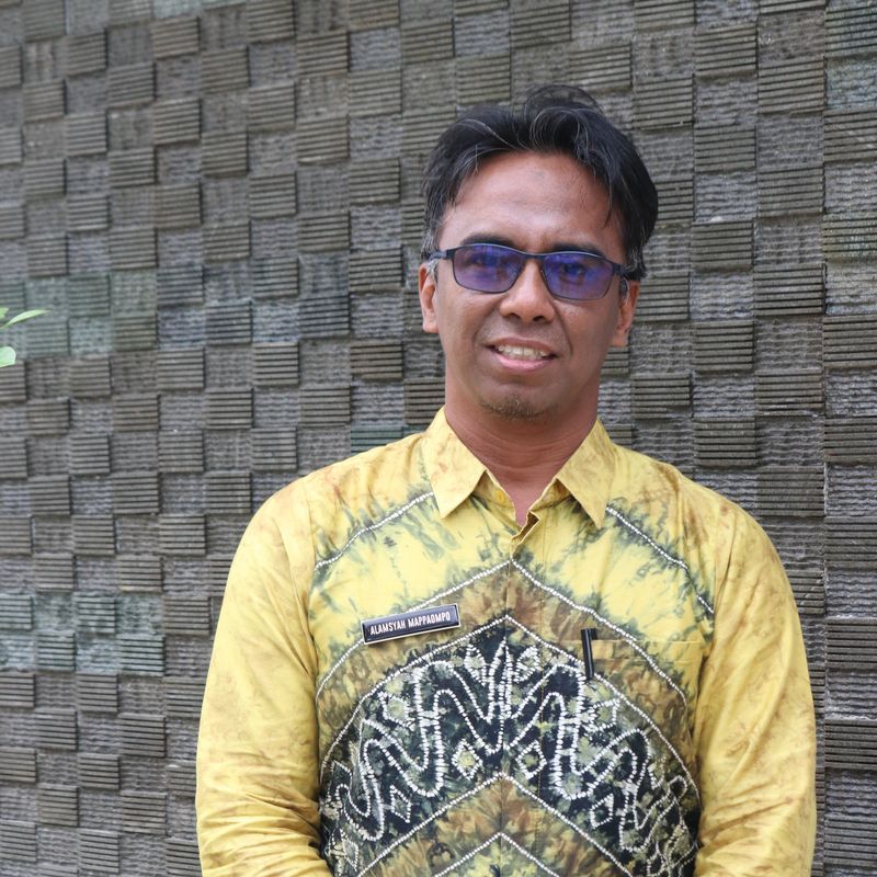Alamsyah Mappaompo, S.Pd., MM.
