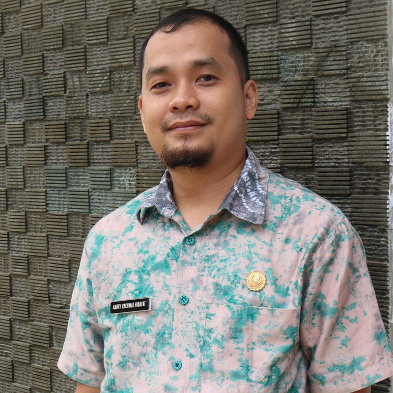 Andry Rachmat Hidayat, S.Kom.
